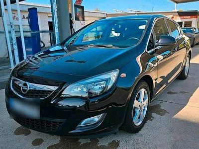 Usata Opel Astra 180 CV (132 kW) 2010 Nero Berlina