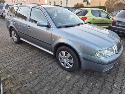 Stone grau metallic Gebraucht 2005 Skoda Octavia Tour Kombi | 1.990 € (Fairer Preis)
