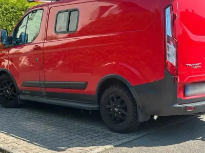 Gebraucht Ford Transit Custom 170 PS (125 kW) 2021 Rot Van