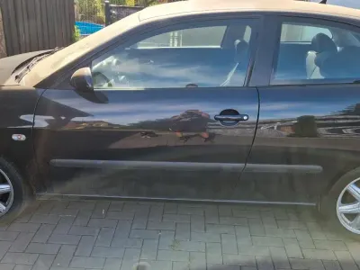 Gebraucht Seat Ibiza 60 PS (44 kW) 2005 Schwarz Kleinwagen