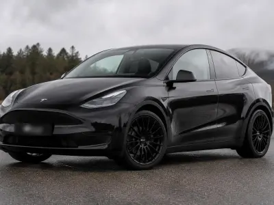 Gebraucht Tesla Model Y RWD 219 kW (299 PS) 2023 Schwarz SUV