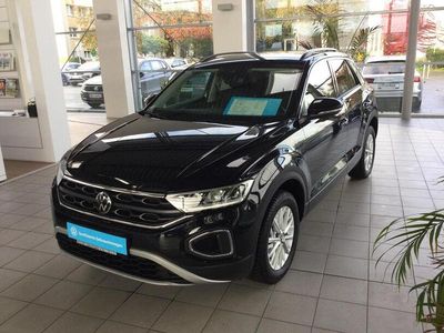 Second-hand VW T-Roc Life 116 CP (85 kW) 2025 Negru SUV