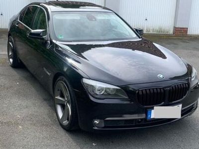 BMW 730