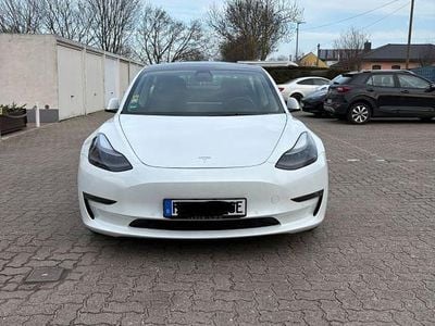Weiß Gebraucht 2021 Tesla Model 3 Limousine | 22.999 € (Guter Preis)