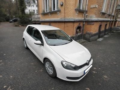 Gebraucht VW Golf VI 86 PS (63 kW) 2011 Weiß Kleinwagen