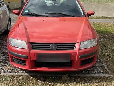 Gebraucht Fiat Stilo 133 PS (97 kW) 2003 Rot Limousine