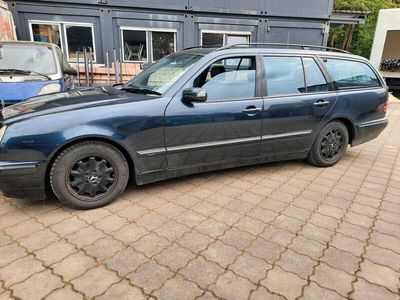 gebraucht Mercedes E240 