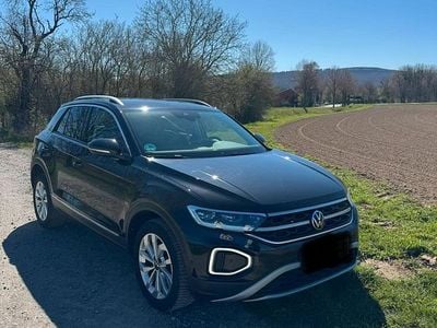 Usata VW T-Roc 110 CV (80 kW) 2023 Nero SUV