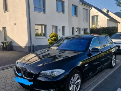 Gebraucht BMW 520 184 PS (135 kW) 2010 Schwarz Kombi