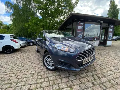 Gebraucht Ford Fiesta Ambiente 60 PS (44 kW) 2013 Grau Kleinwagen