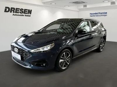 Second-hand Hyundai i30 Advantage 120 CP (88 kW) 2024 Albastru Break