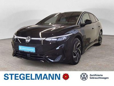 Grenadillschwarz metallic Gebraucht 2024 VW ID.7 Pro Kleinwagen | 43.770 € (Fairer Preis)