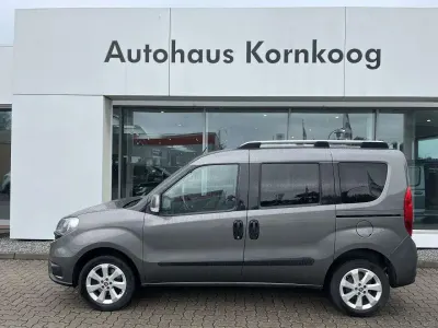 Gebraucht Fiat Doblò Lounge 120 PS (88 kW) 2018 Grau Van / Kleinbus