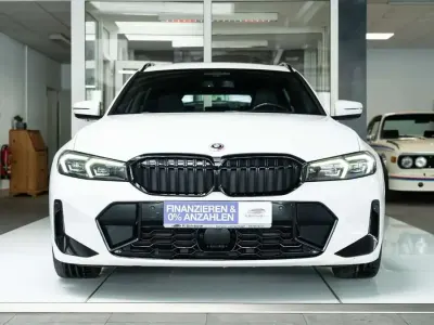 Używany BMW 330 M Sport 286 KM (210 kW) 2023 Biały Kombi