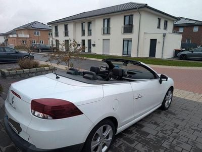 Weiß Gebraucht 2010 Renault Mégane Cabriolet Dynamique Cabrio | 5.299 € (Fairer Preis)