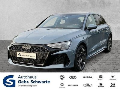 Gebraucht Audi RS3 Sportback Ambiente 400 PS (294 kW) 2025 Kemoragrau metallic Kleinwagen