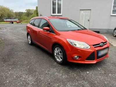 Gebraucht Ford Focus 150 PS (110 kW) 2012 Orange Kombi