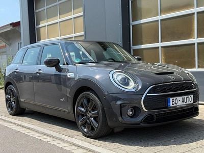 Grau Gebraucht 2020 Mini Clubman Kombi | 24.900 €