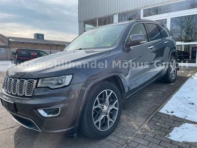 Gebraucht Jeep Grand Cherokee Overland 250 PS (183 kW) 2020 Grau SUV