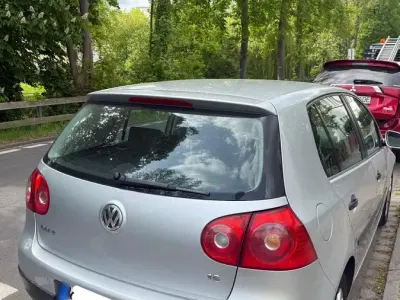 Gebraucht VW Golf V 116 PS (85 kW) 2005 Grau Kleinwagen
