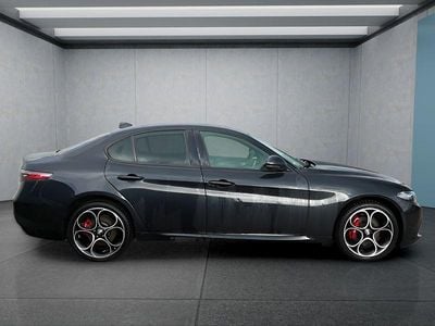 Schwarz Gebraucht 2023 Alfa Romeo Giulia Limousine | 40.949 € (Guter Preis)