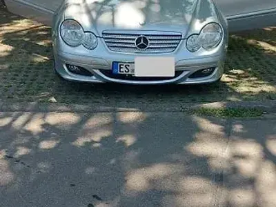 Gebraucht Mercedes C180 143 PS (105 kW) 2006 Silber Coupé
