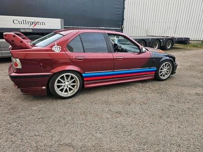 Second-hand BMW 316 102 CP (75 kW) 1991 Roșu Berlinǎ