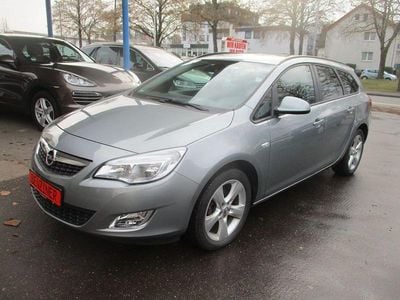 Silber Gebraucht 2011 Opel Astra Edition Kombi | 1.750 € (Fairer Preis)