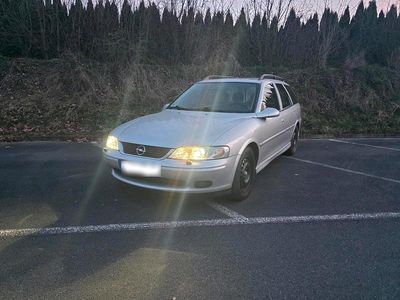 Gebraucht Opel Vectra 116 PS (85 kW) 2001 Silber Kombi