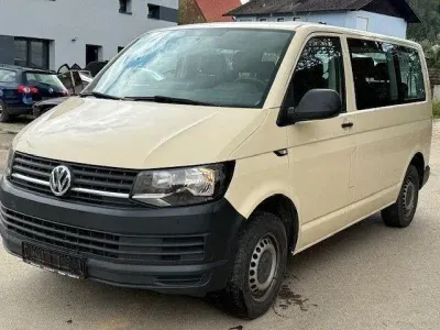 Gebraucht VW Transporter 150 PS (110 kW) 2018 Gelb Van