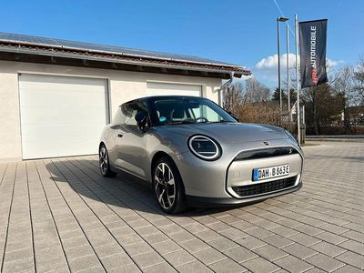 Gebraucht Mini Cooper SE Classic 160 kW (218 PS) 2024 Silber Kleinwagen