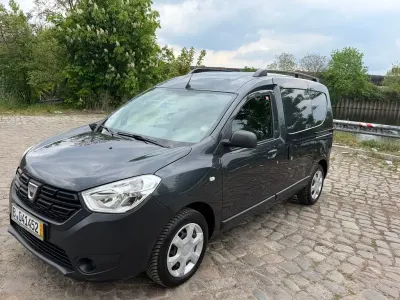 Gebraucht Dacia Dokker Comfort 131 PS (96 kW) 2020 Schwarz Van / Kleinbus