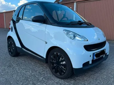 Gebraucht Smart ForTwo Coupé Passion 71 PS (52 kW) 2009 Weiß Coupé