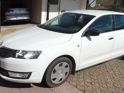 Usata Skoda Rapid 86 CV (63 kW) 2014 Bianco Utilitaria