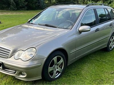 Mercedes C200