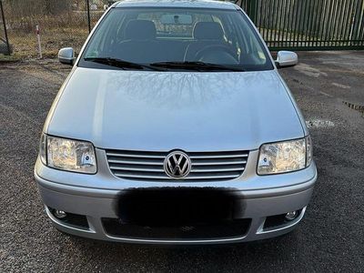 Gebraucht VW Polo 75 PS (55 kW) 2001 Silber Kleinwagen