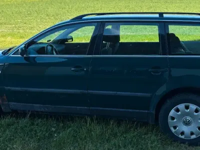Gebraucht VW Passat 116 PS (85 kW) 2001 Grün Kombi
