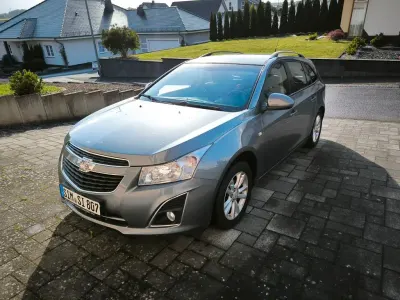 Używany Chevrolet Cruze LT 140 KM (102 kW) 2013 Szary Kombi