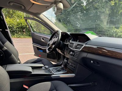 Mercedes E220
