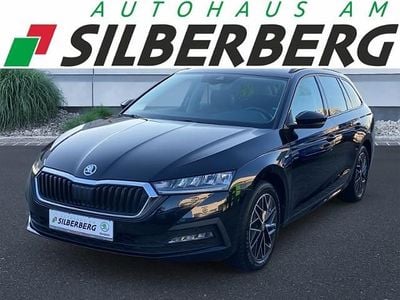 Blackmagic perleffekt Gebraucht 2023 Skoda Octavia Kombi | 18.950 € (Guter Preis)
