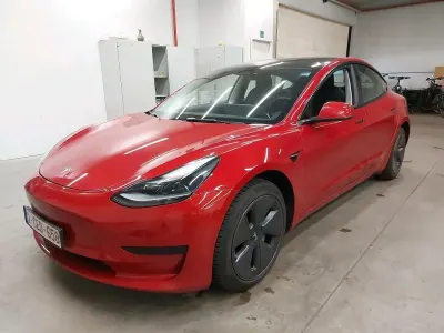 Occasion Tesla Model 3 Standard Range 225 kW (306 PK) 2022 Rood Sedan