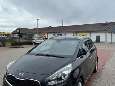 Gebraucht Kia Carens DREAM-TEAM Edition 141 PS (103 kW) 2016 Schwarz Van / Kleinbus