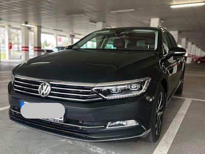 Gebraucht VW Passat Highline 190 PS (139 kW) 2018 Schwarz Kombi
