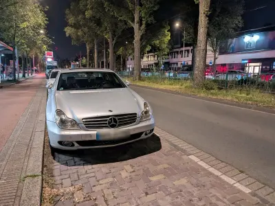 Gebraucht Mercedes CLS320 224 PS (164 kW) 2007 Silber Coupé