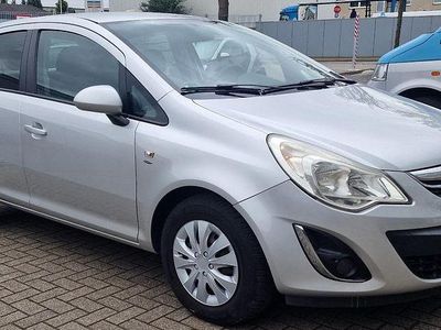 Gebraucht Opel Corsa Satellite 101 PS (74 kW) 2011 Silber Limousine