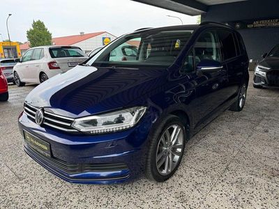 Blau Gebraucht 2016 VW Touran Comfortline Van / Kleinbus | 17.900 € (Fairer Preis)