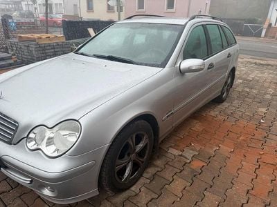 Mercedes C200