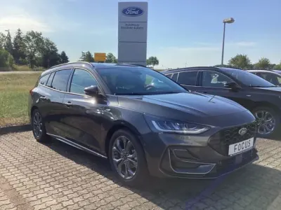 Gebraucht Ford Focus ST-Line X 155 PS (114 kW) 2025 Magnetic (metallic) Kombi