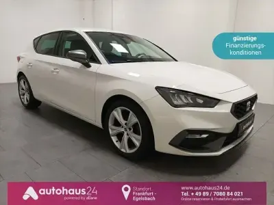 Used Seat Leon FR 150 HP (110 kW) 2022 White Sedan