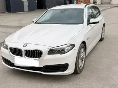 Używany BMW 530 Comfort Edition 286 KM (210 kW) 2014 Biały Kombi